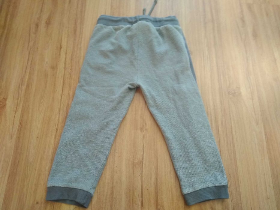 Spodenki dresowe rozm. 92