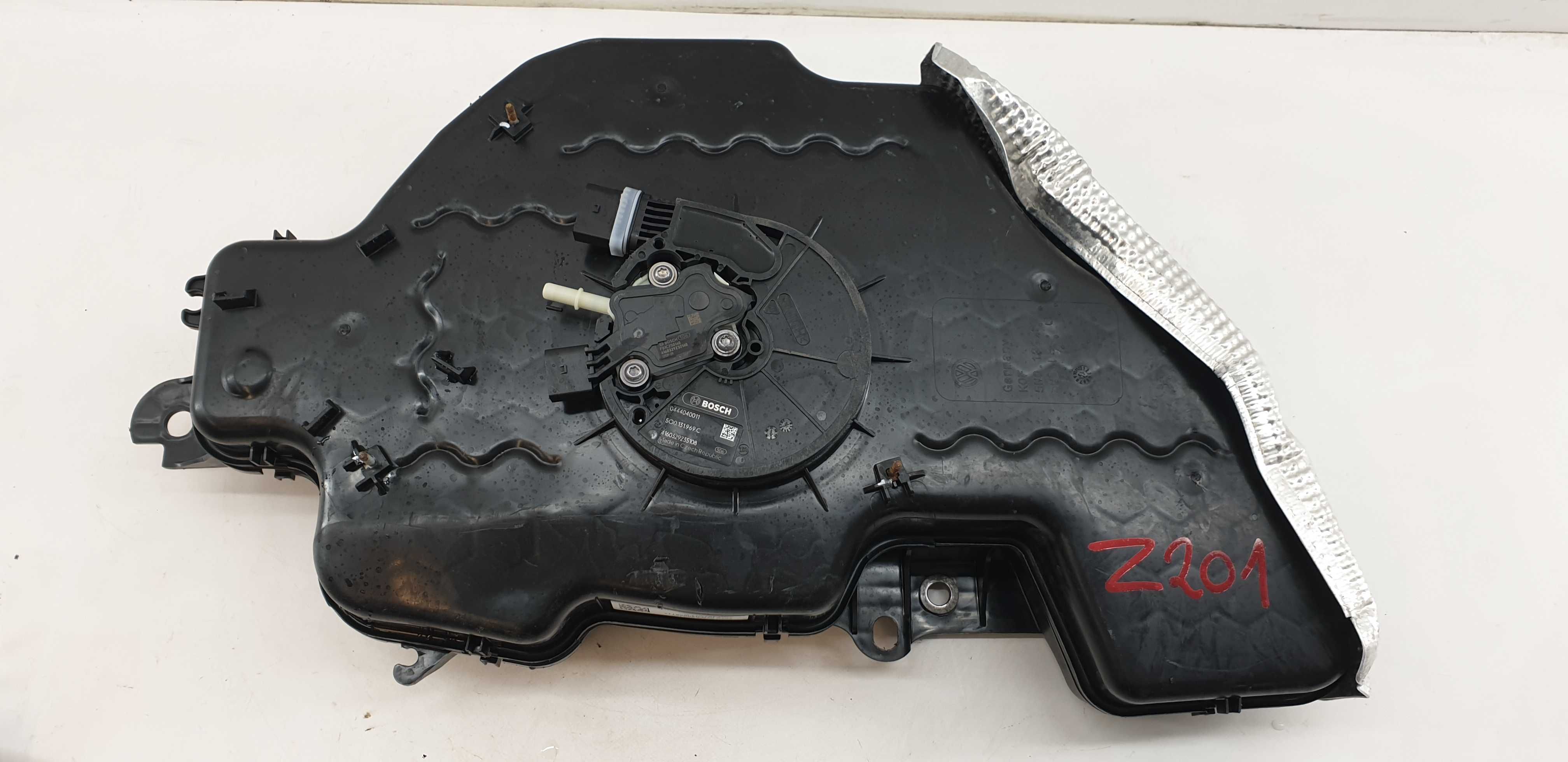 zbiornik pompa adblue AUDI Q3 I 1 8U0 2.0 TDI 5N0,131877C 5Q0,131969C