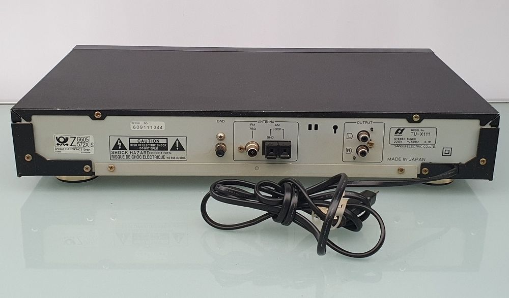 Tuner radiowy cyfrowy Sansui TU-X111
