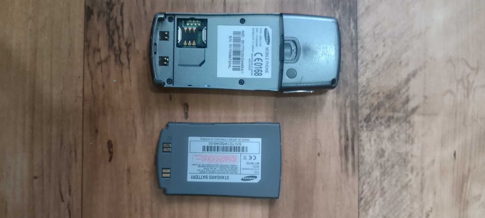 Телефон Samsung c100 кнопковий