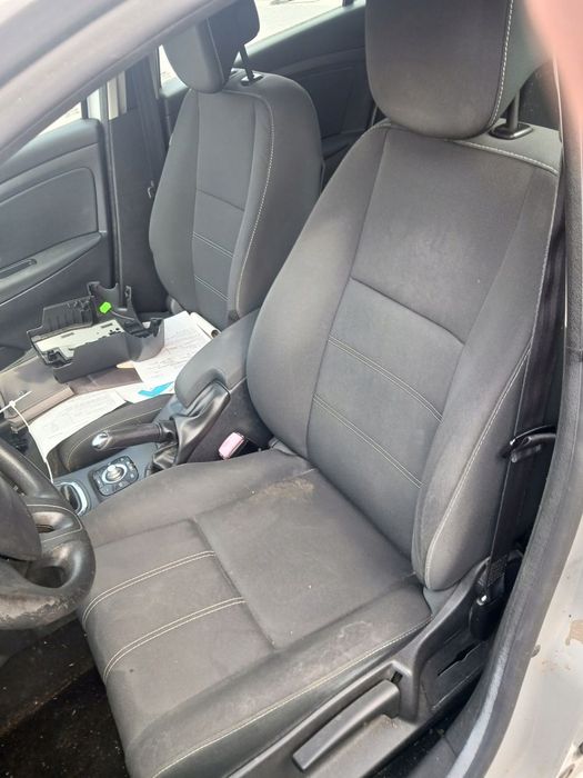FOTEL FOTELE PRZÓD I TYŁ RENAULT MEGANE 3 III KOMBI 2013 ROK