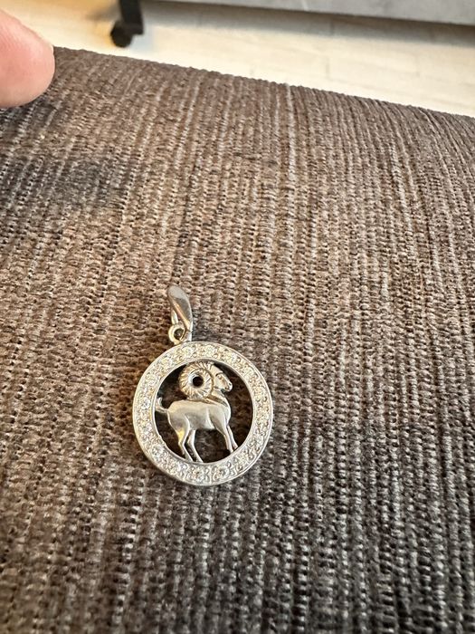 Продам   Гороскоп кольцо  та сережки  срібло браслети цепочки