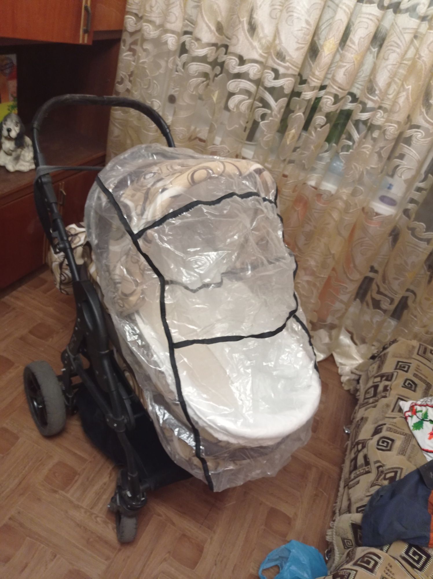 Продам детскую коляску hilox 2в1
