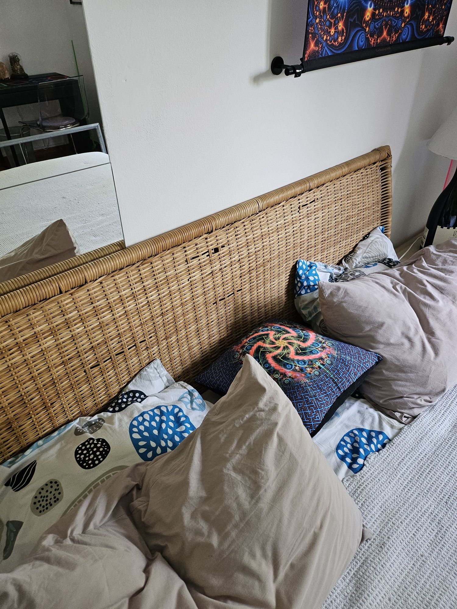 Cama casal ikea 1,60 x 2,0.