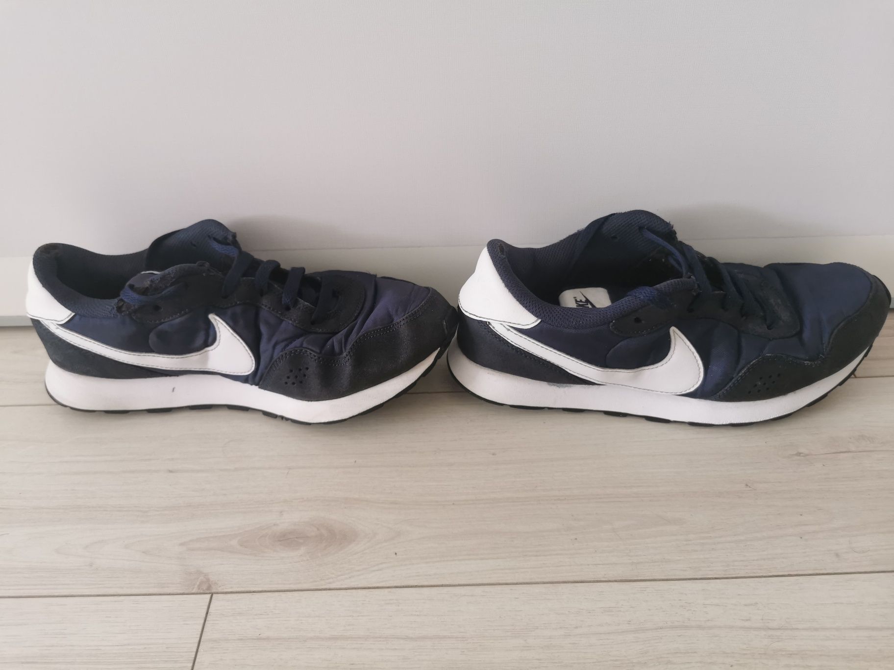 Ténis Nike (Tamanho 38)