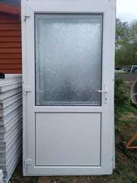 Drzwi zewnętrzne PCV używane 102cm x 207cm