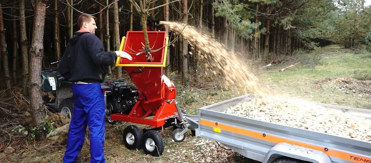 Wertykulator , aerator rozdrabniacz gałęzi , przyczepka glebogryzarka