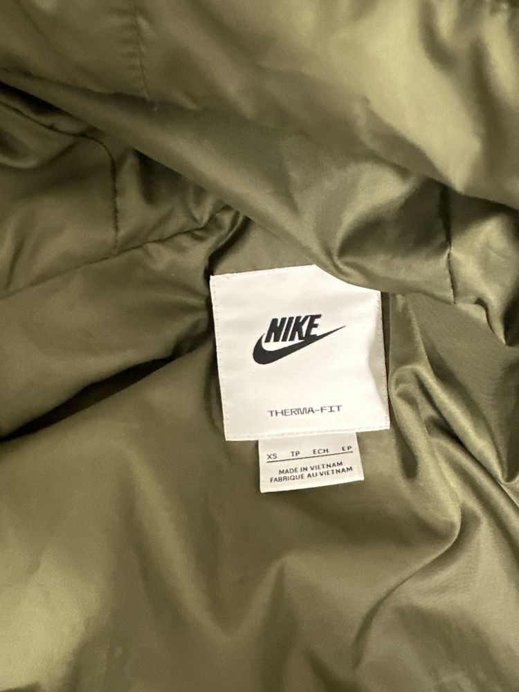 Пальто оверсайз nike therma xs s куртка