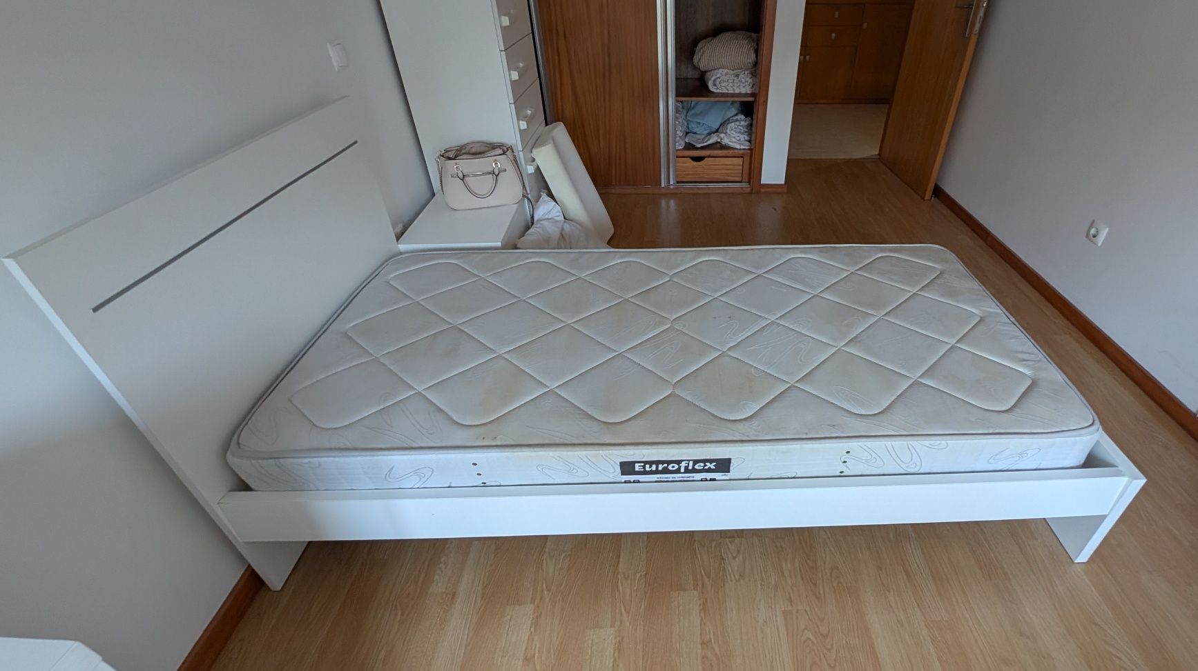 Cama criança  em bom estado