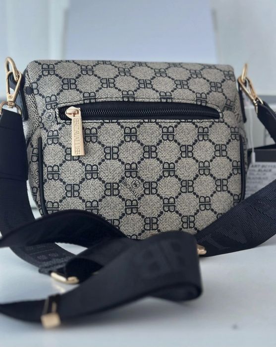 Torebka nerka damska