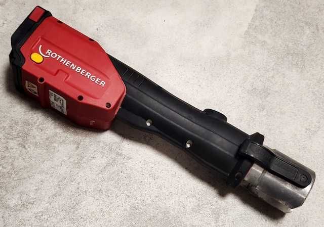 Zaciskarka akumulatorowa do rur Rothenberger ROMAX 4000