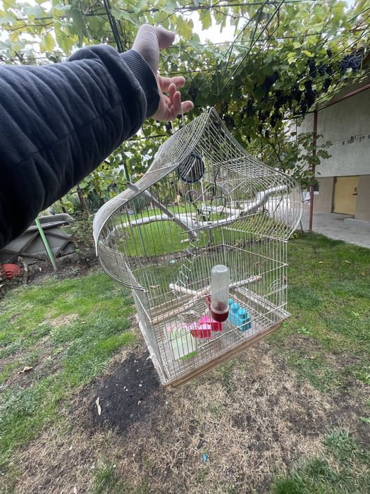 Клетка для попугаев