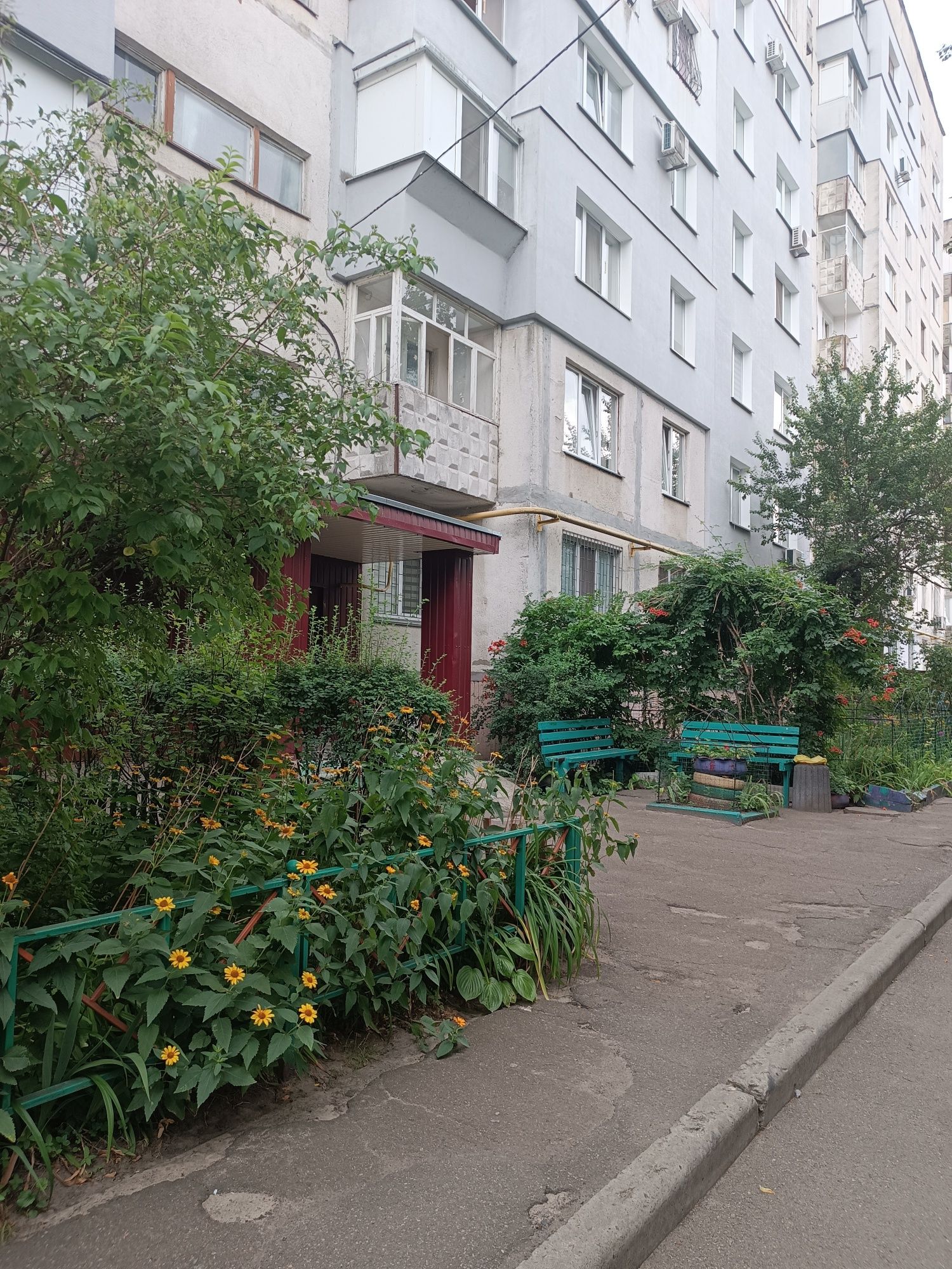 Продаж 3х кім. квартири по вул Героїв Майдану