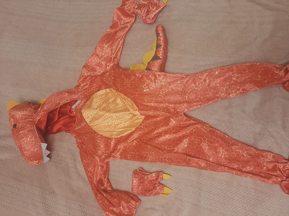 Костюм динозавра на 4-6 р