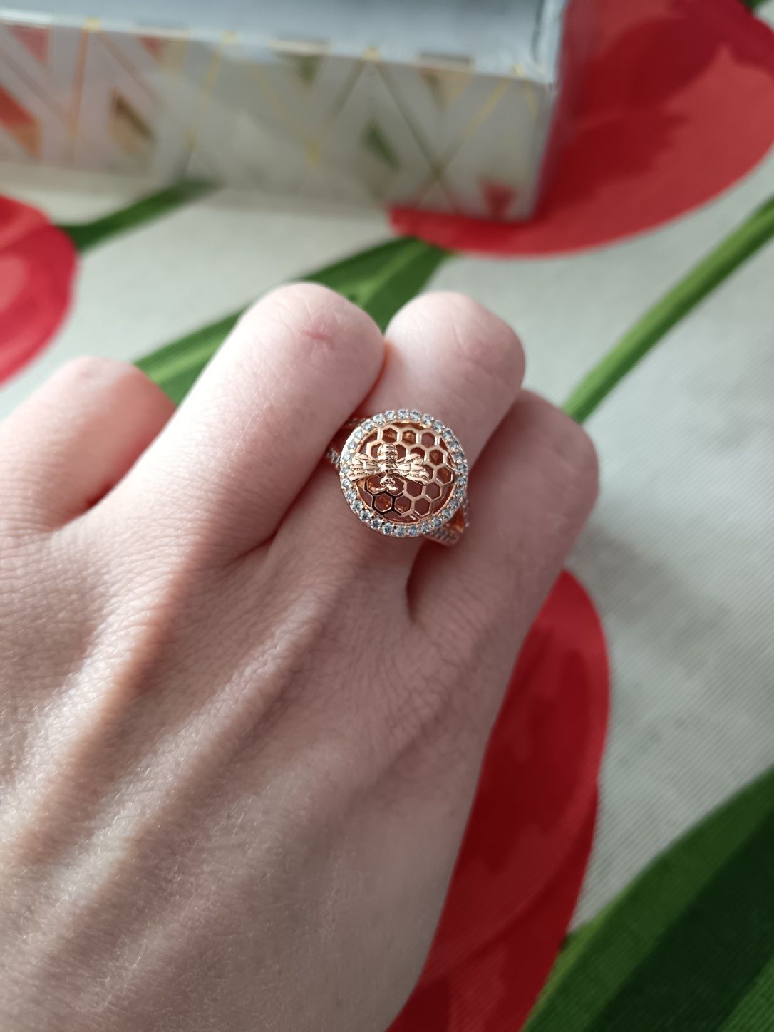 Pierścionek plaster miodu