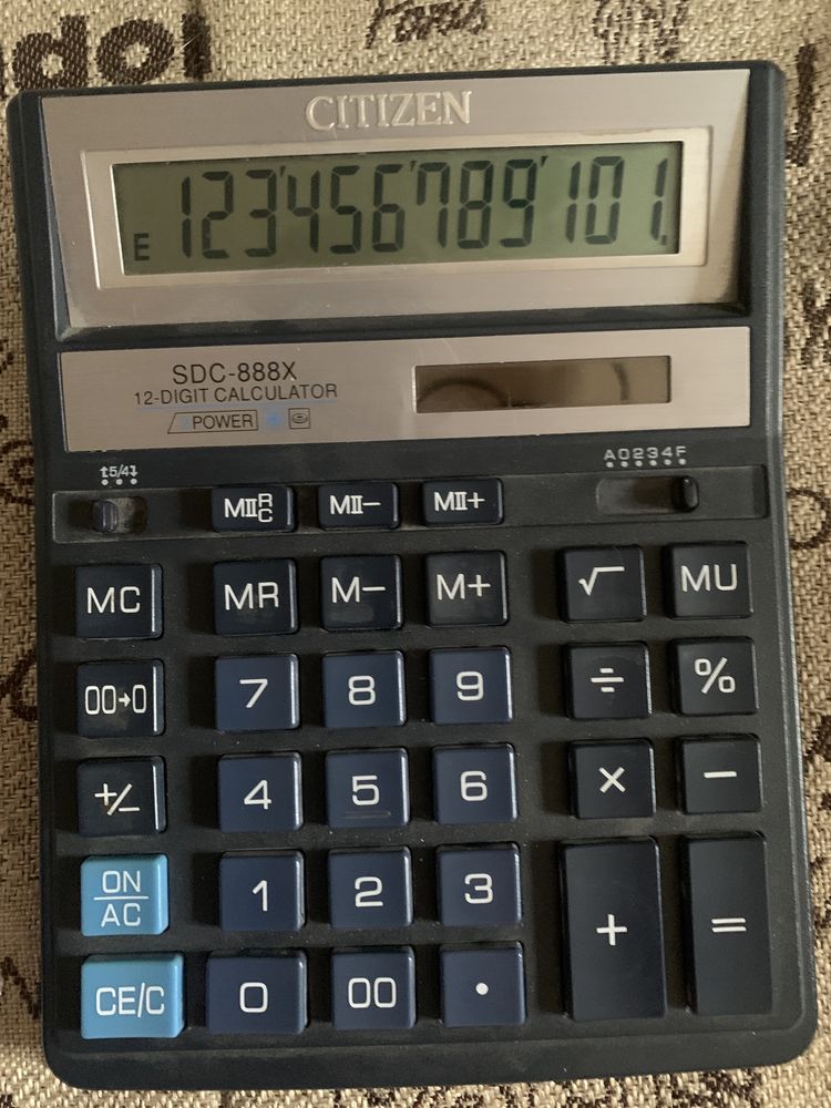 Продается калькулятор.Citizen sec 888 T11