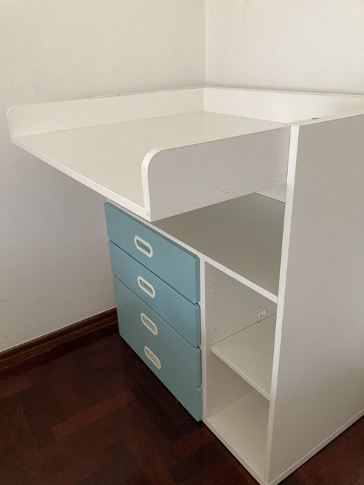 Trocador / secretária ikea