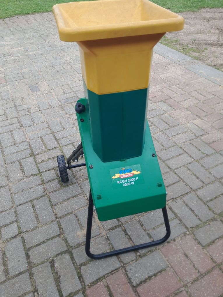 Sprzedam rozdrabniacz gałęzi