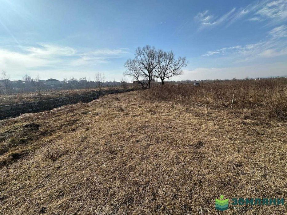 Продається ділянка 12 сот під будівництво в с. Крихівці