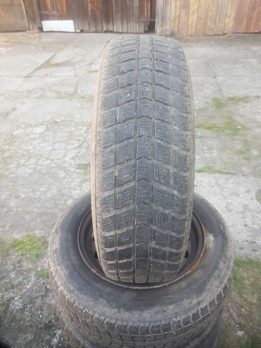 Roadstone euro-win 650 185/65 r + felgi