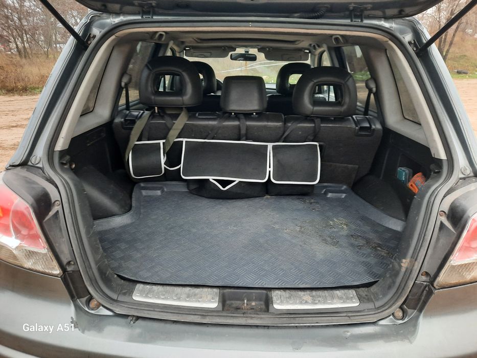 В продаже Mitsubishi autlender 2003 года.  На 4 газу .На полнейшем ход