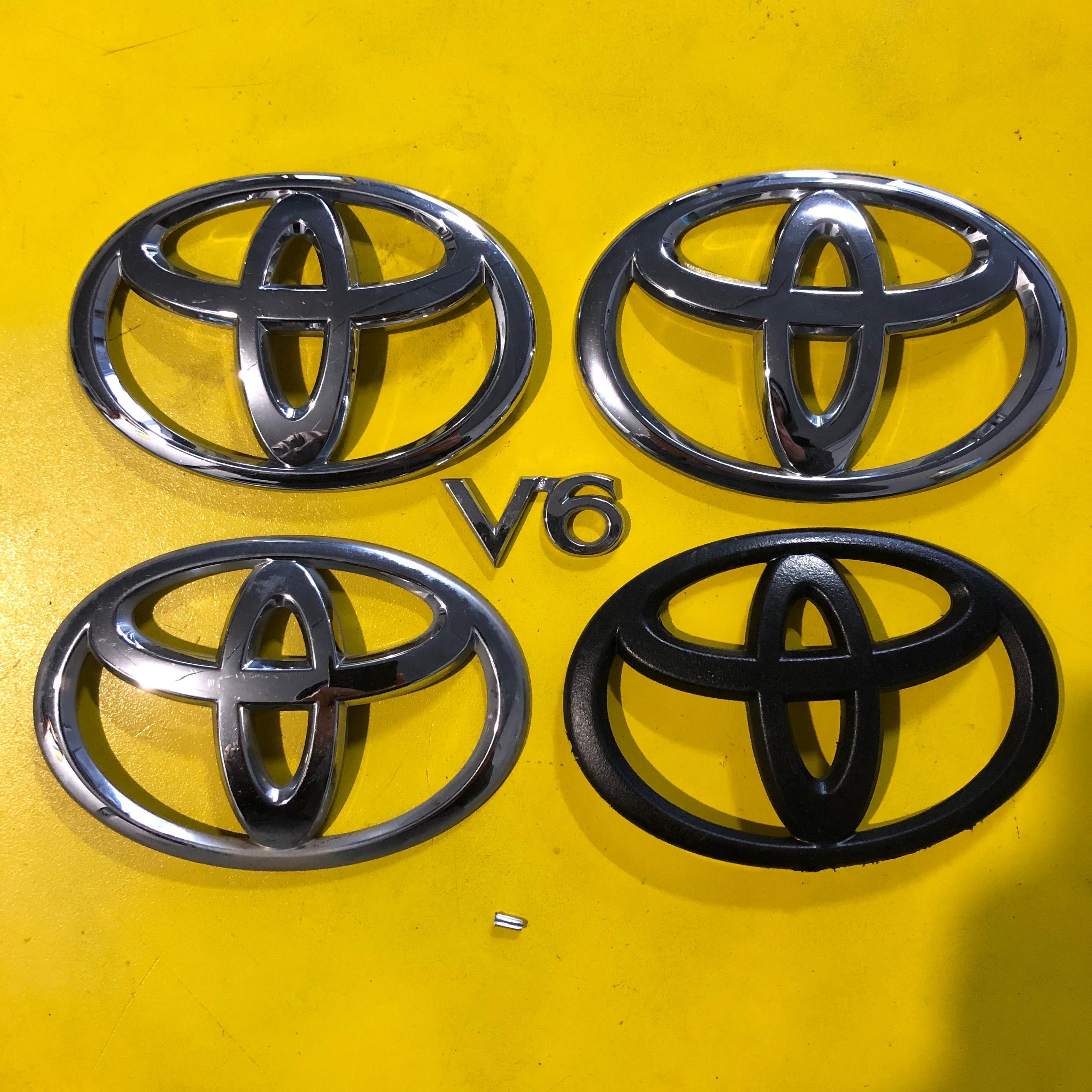 Емблема значок Toyota