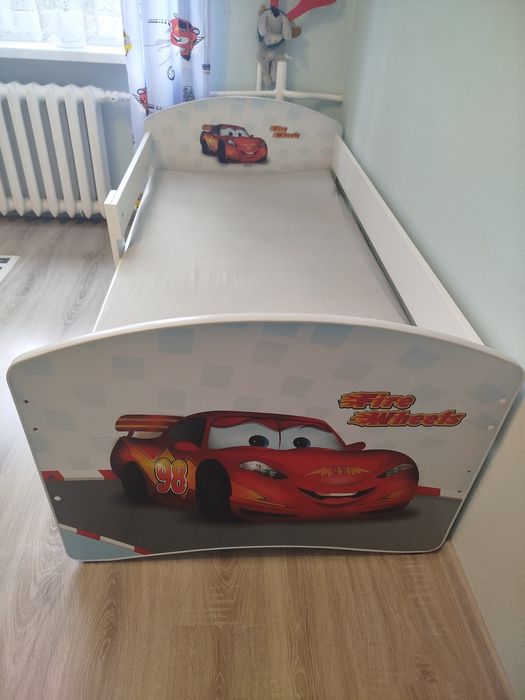 Łóżko dziecięce autko