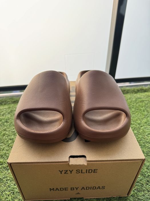 Yeezy Slide Flax 42