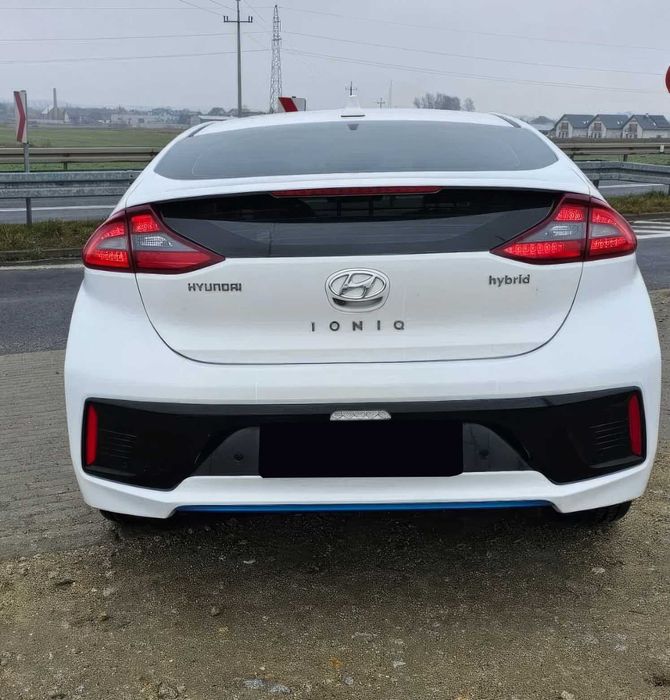 Hyundai IONIQ      2017