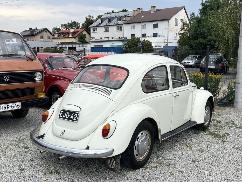 VW Garbus 1200 z 1970 Pastel White