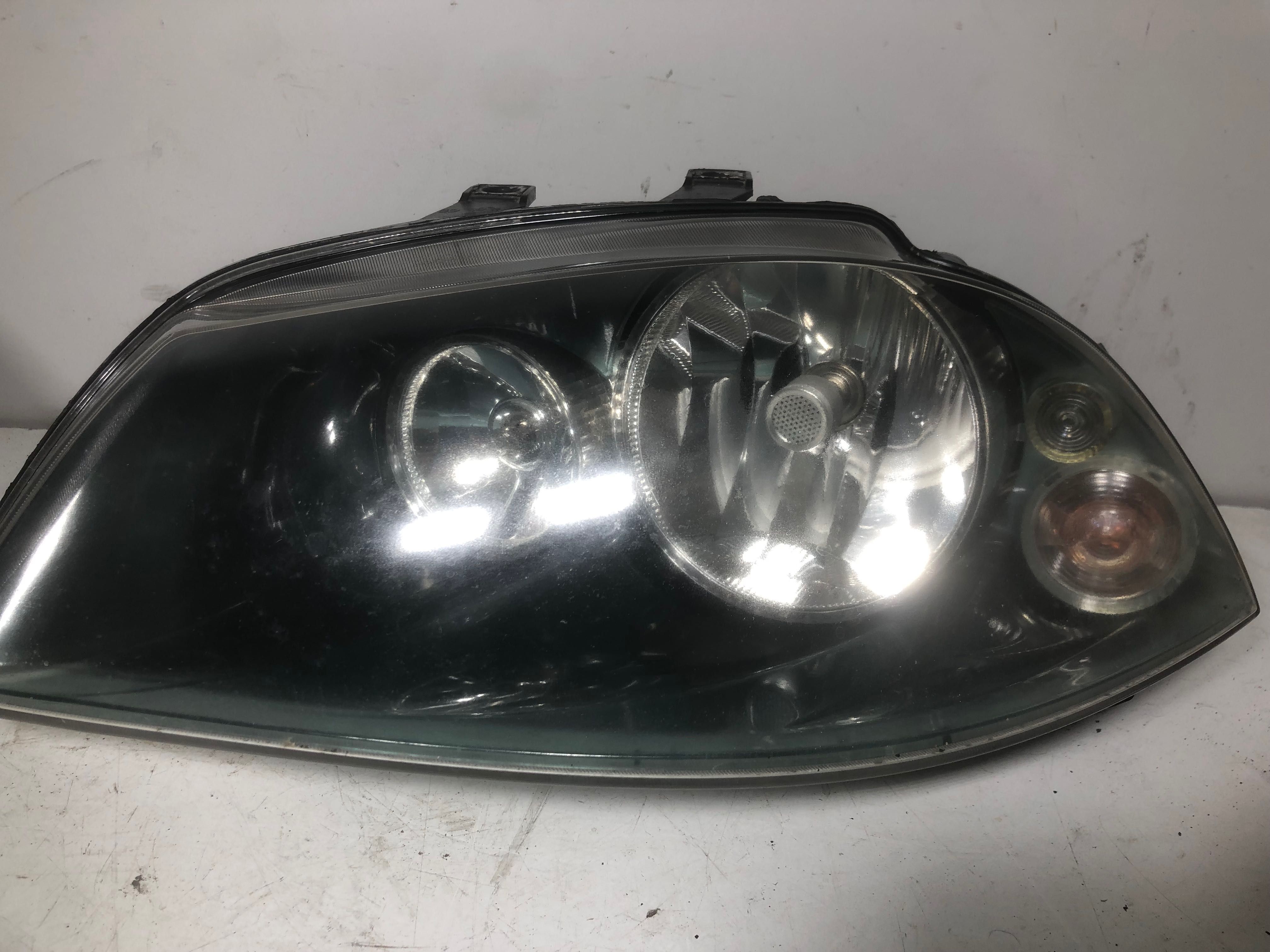 Ibiza III 3 Cordoba II lampa przod przednia lewa  Lewa+Prawa EU Ładne