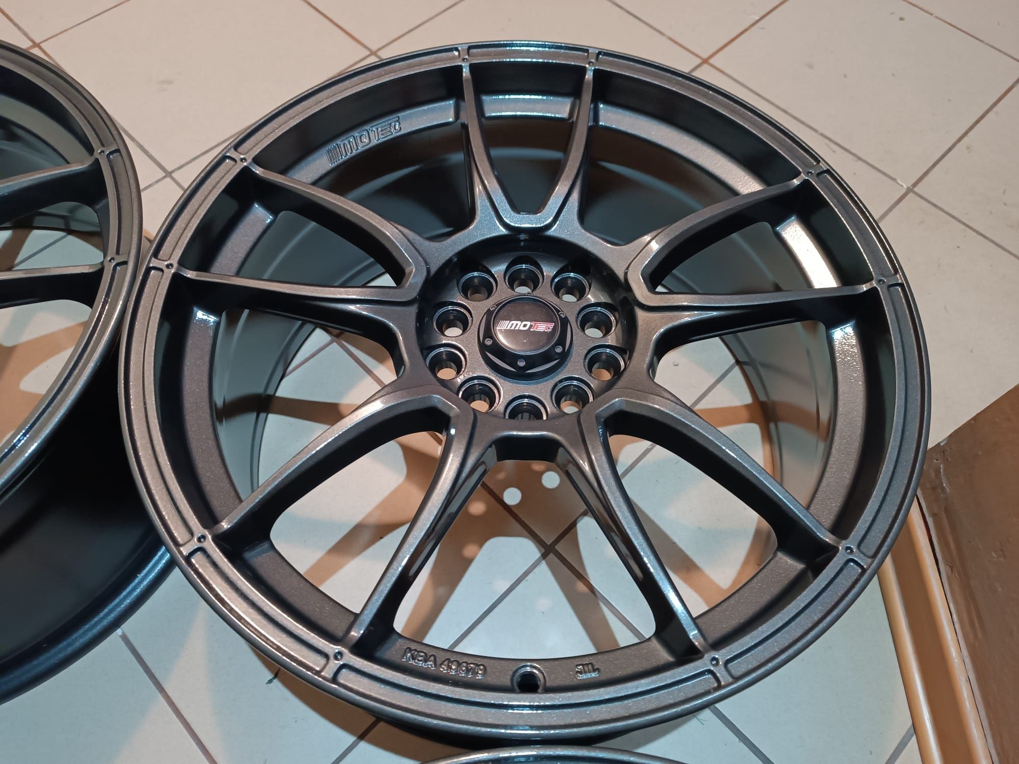 Felgi/Alufelgi 19x8,5 5x112/120 Motec Nitro VW/Audi/Skoda/Seat/BMW