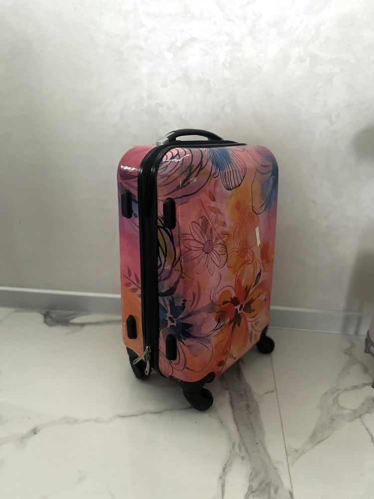 Валіза 49x35x23 см