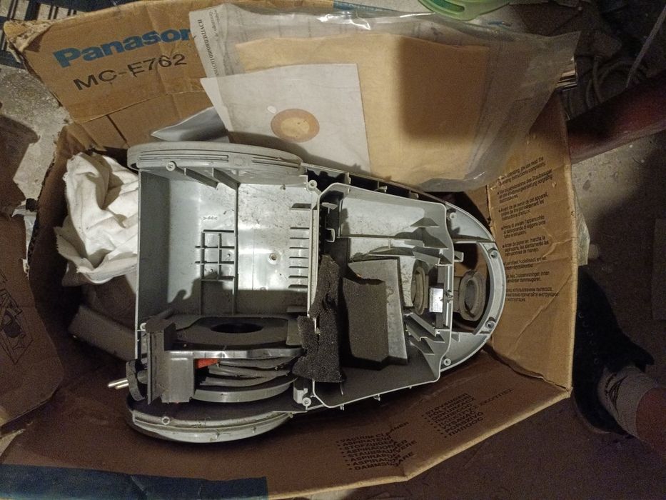 Obudowa do odkurzacza MC-E762 panasonic