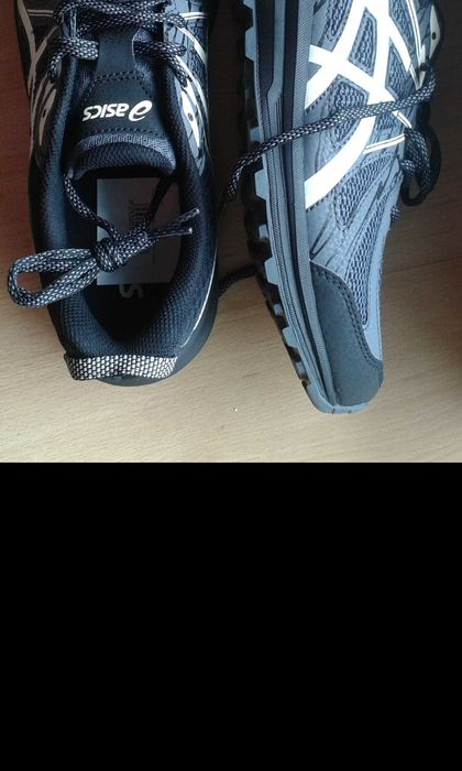 Asics novos 42,5