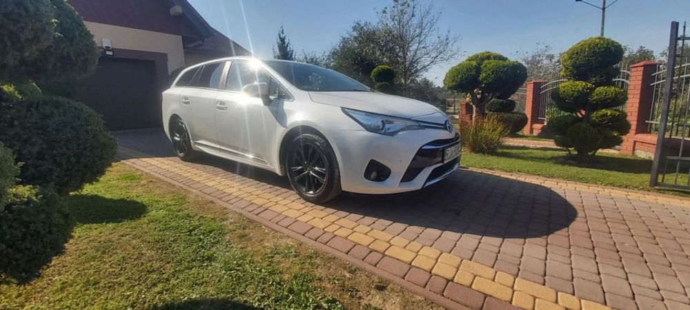 Toyota Avensis Toyota Avensis 2.0 DIESEL 2015 Polski Salon