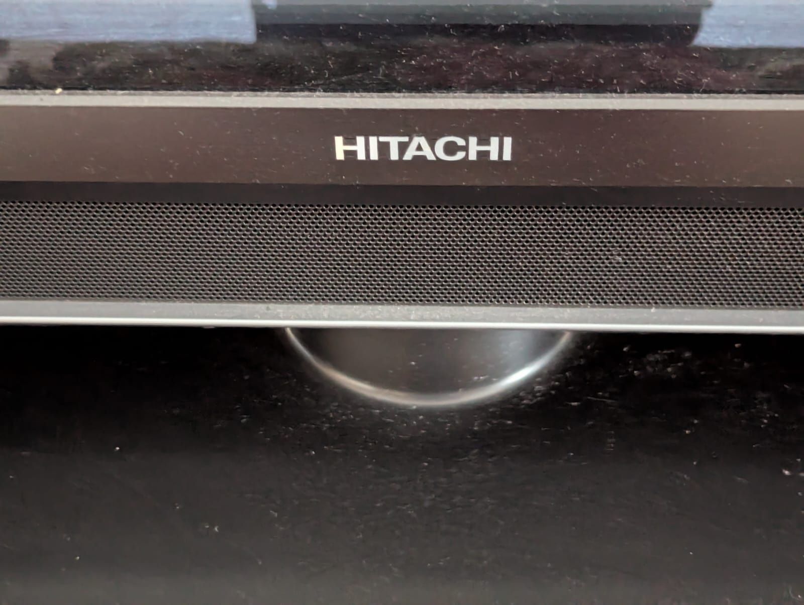 Продам телевізор плазма Hitachi 42 в ідеальному стані."