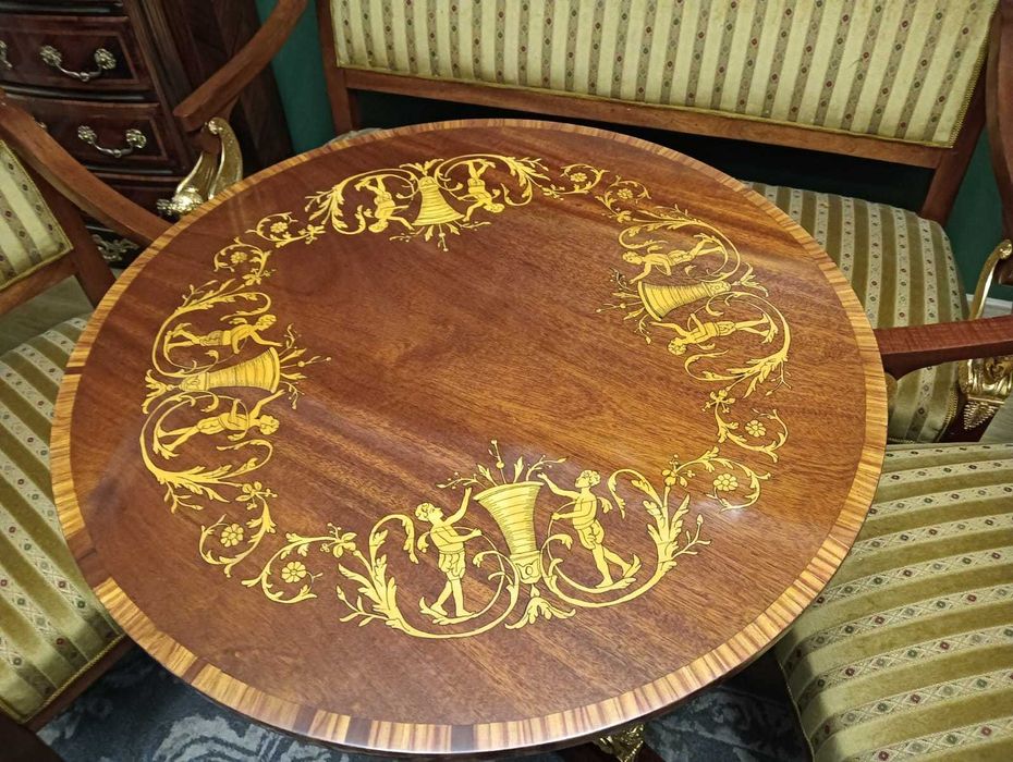 Stoły w stylu empire