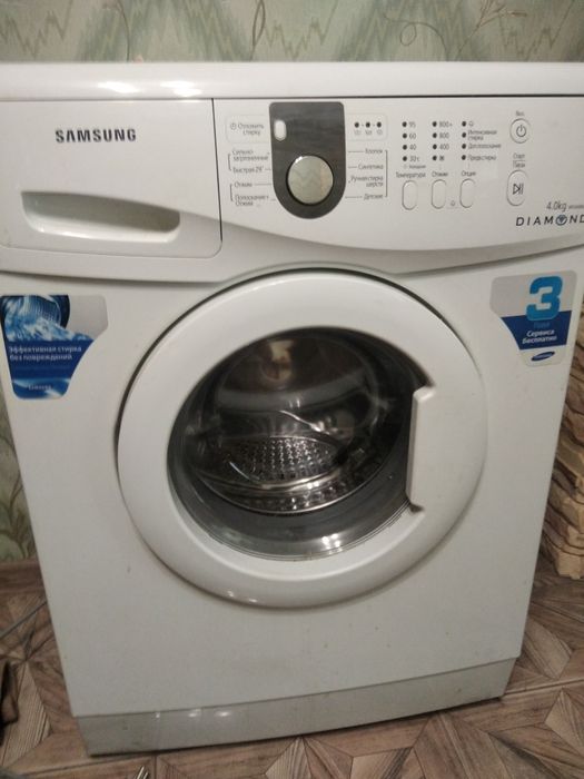Продам стиральную машинку Samsung Diamond на 4 кг.