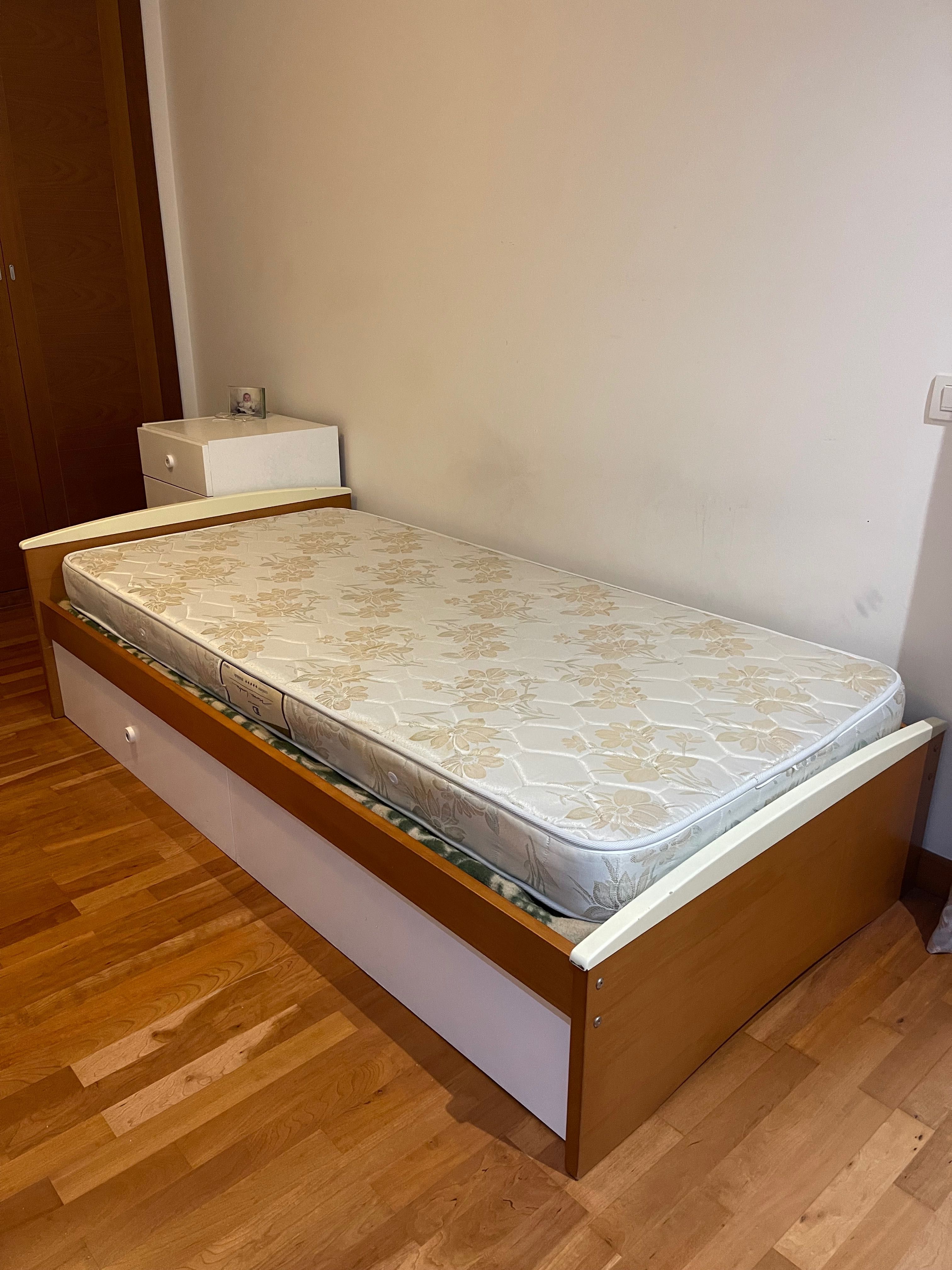 Vendo cama dupla