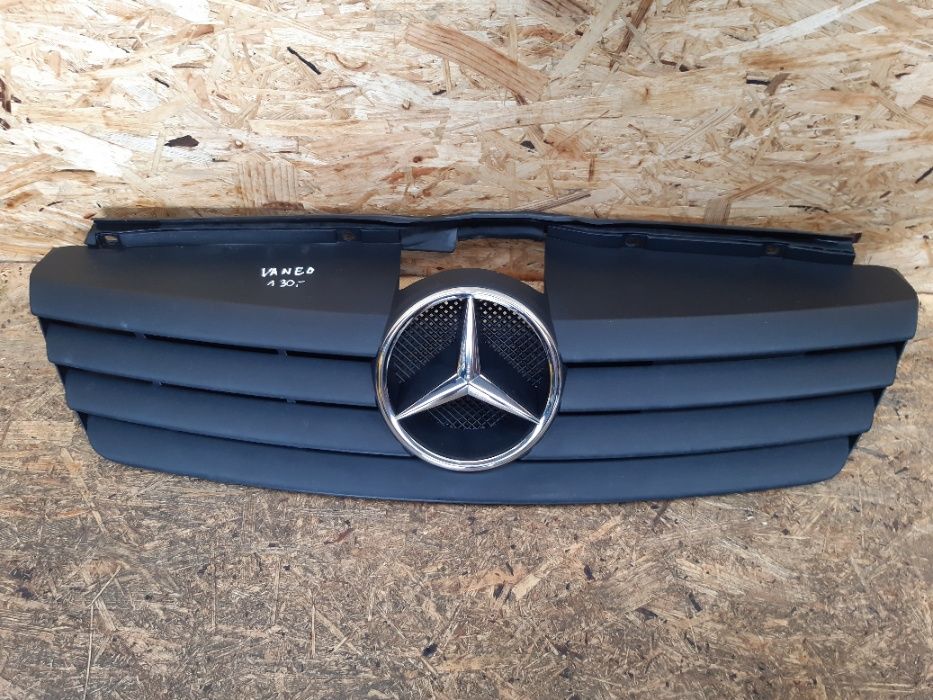 Grill/ atrapa/ kratka zderzaka Mercedes Vaneo