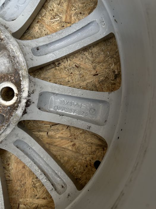 Диски5/114.3  R16 ET52.5 ЦО(діа)67.1 титани диски