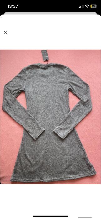 Трендове трикотажне плаття в рубчик