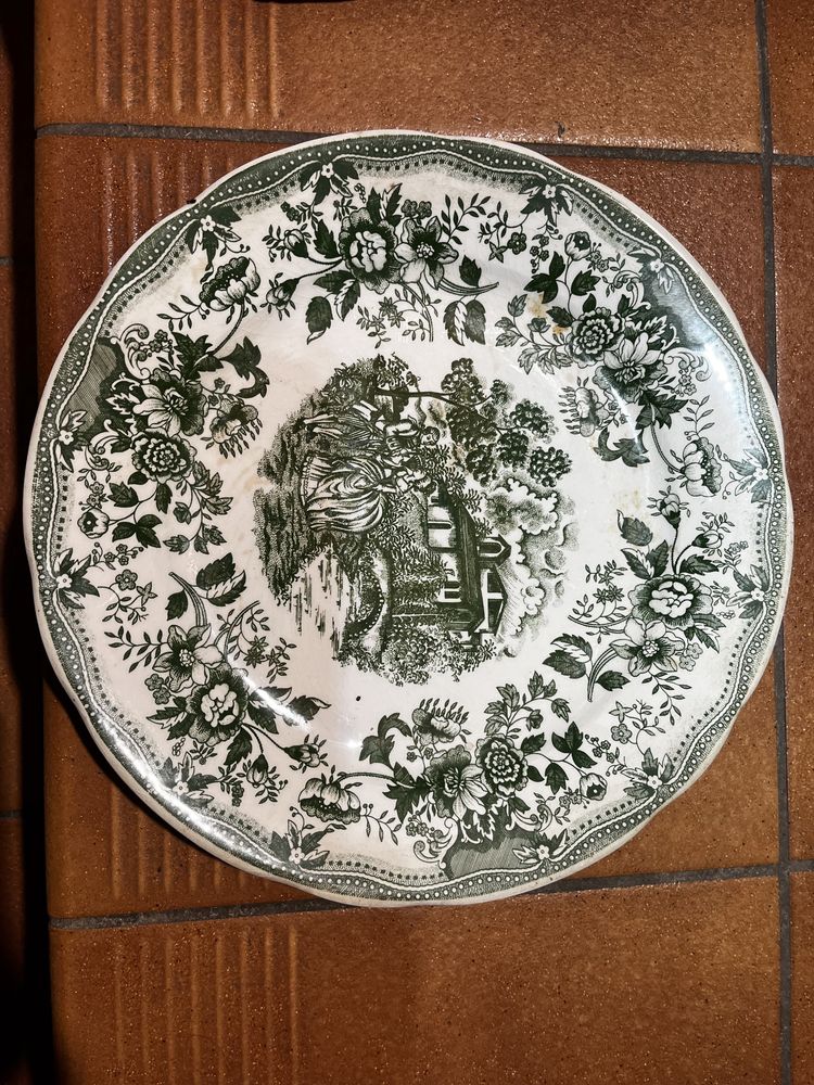 Sprzedam talerze angielskiej porcelany