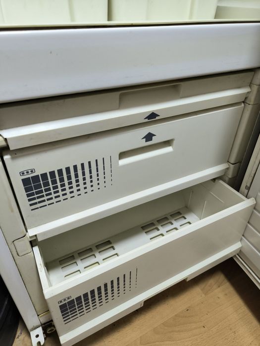 Продам холодильник SNAIGE.