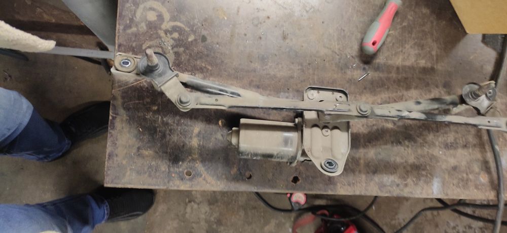 Моторедуктор  стеклоочистителя хюндай i30