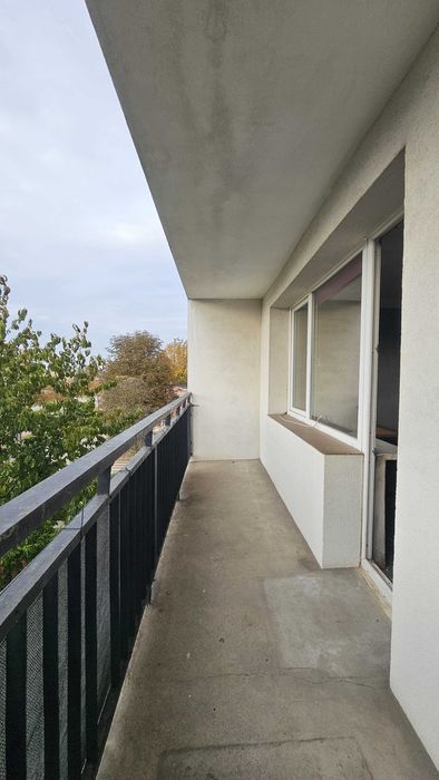 Mieszkanie 60m2 3-pokojowe na II piętrze przy ul. Bema, do remontu