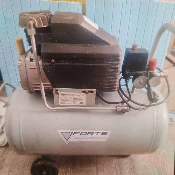 Компресср воздушный 50 литров