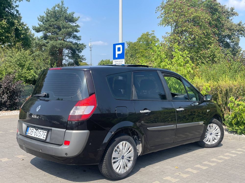 Renault Scenic 1.9d // Klima // Skora // 7 Osob // Panorama //