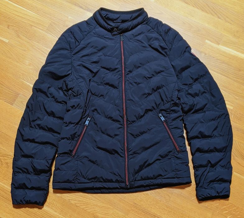 Пуховик Guess s-size